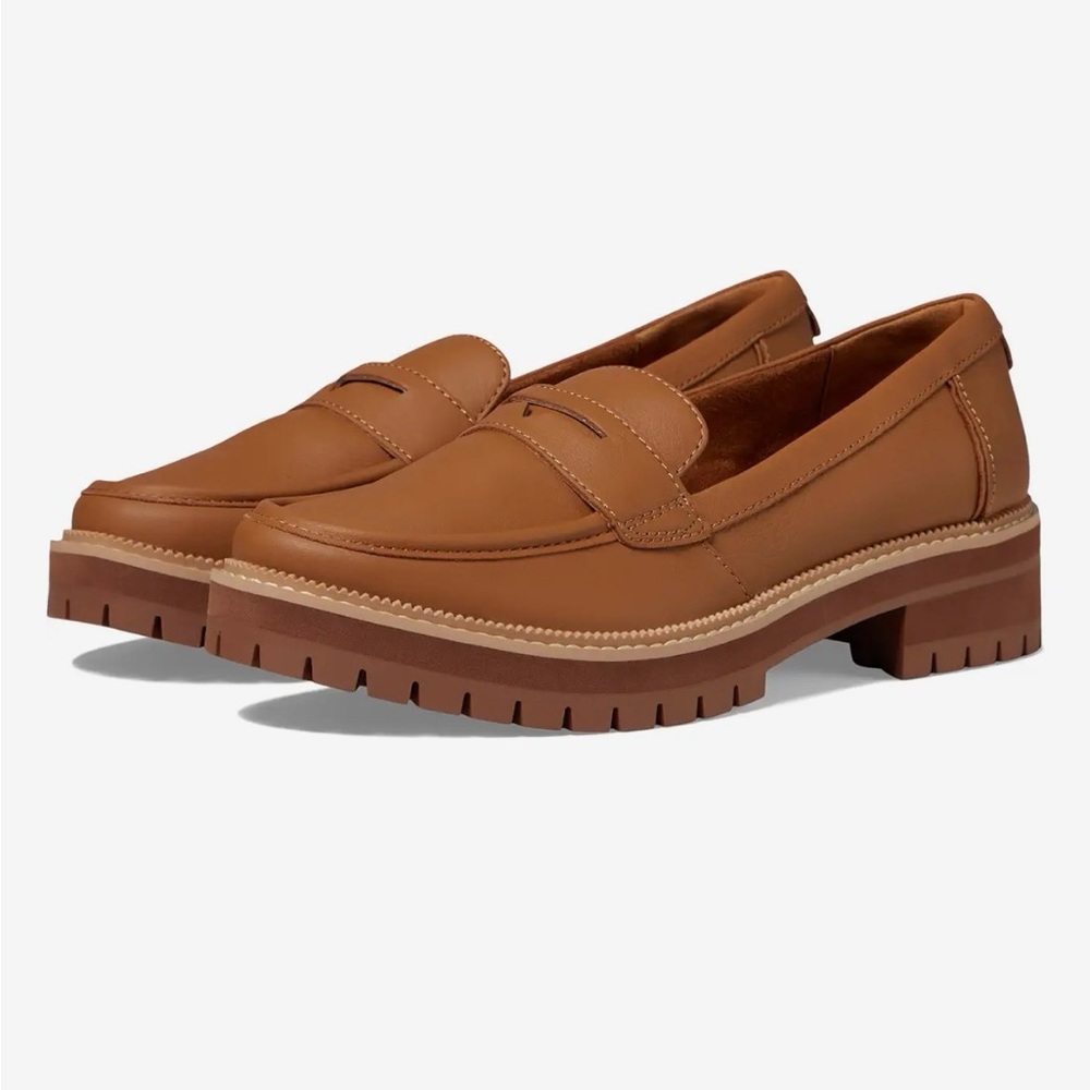 Classic Tan Loafers for Women